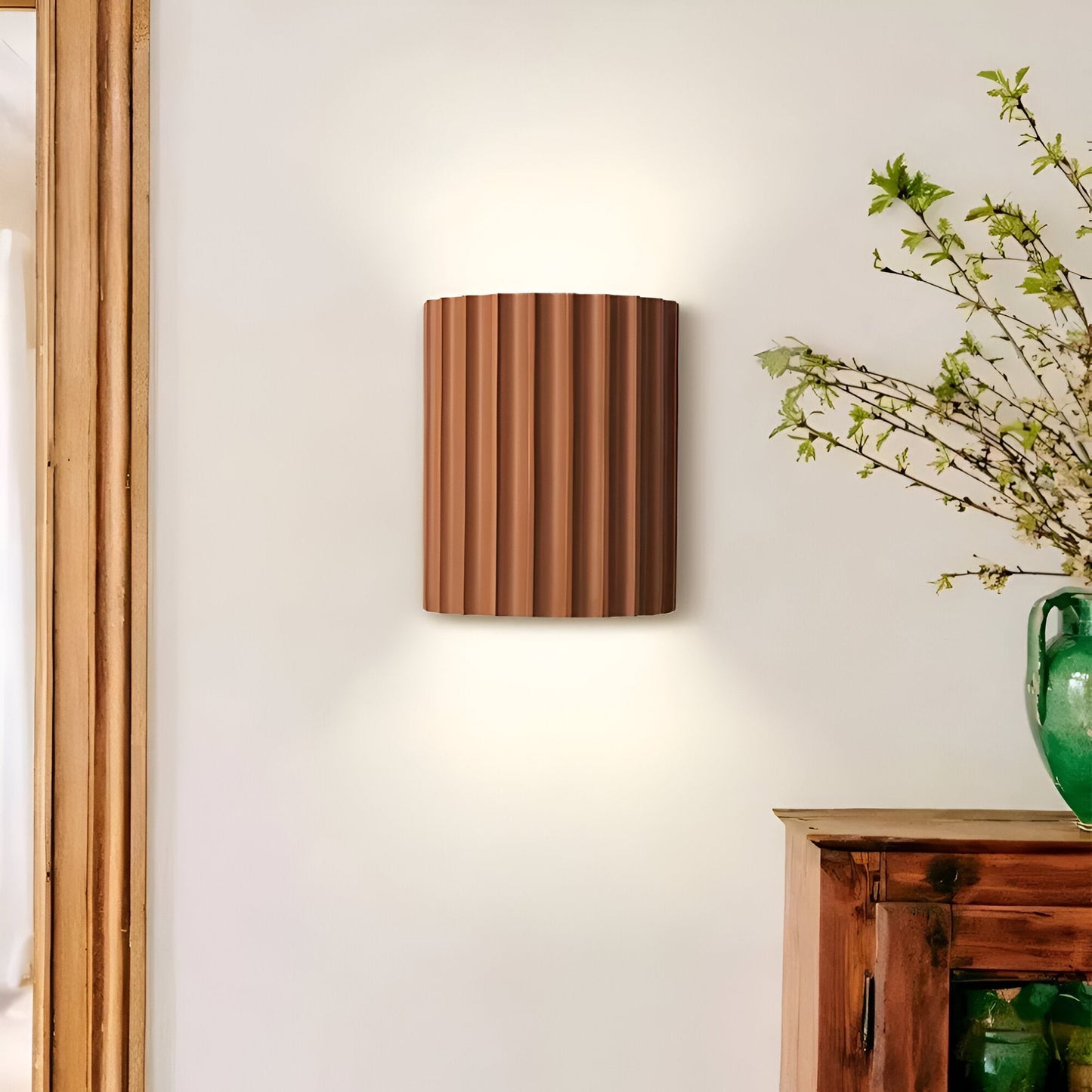Applique murale LED en résine striée design moderne