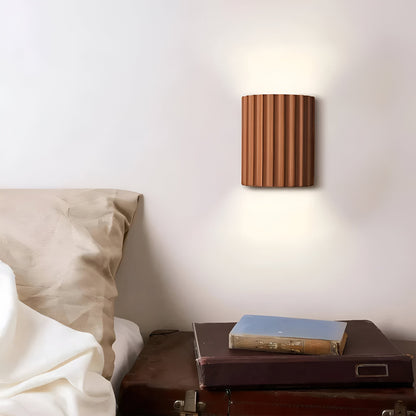 Applique murale LED en résine striée design moderne