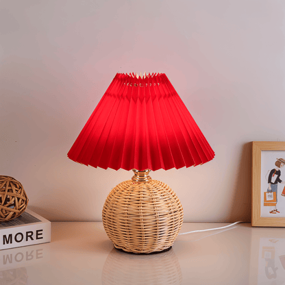 Lampe de table en rotin rétro avec abat-jour plissé