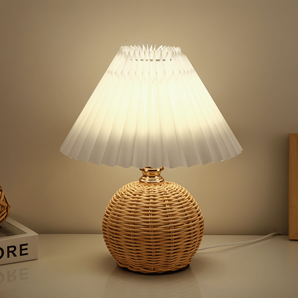 Lampe de table en rotin rétro avec abat-jour plissé