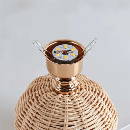 Lampe de table en rotin rétro avec abat-jour plissé