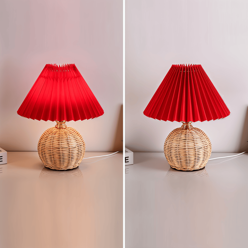 Lampe de table en rotin rétro avec abat-jour plissé
